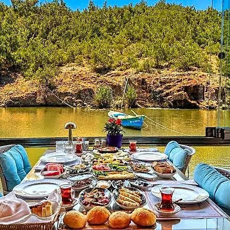 Olive Branch Hotel 3*